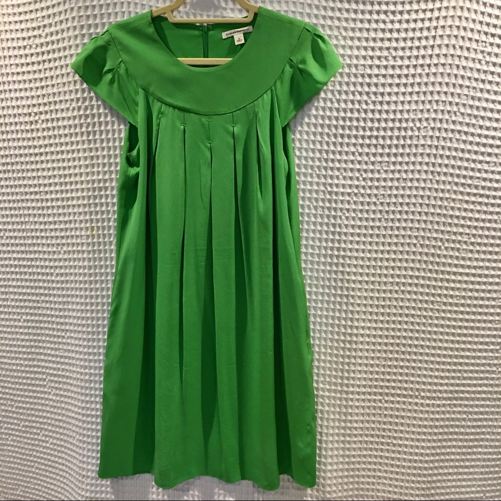 Banana republic silk shift dress with pockets